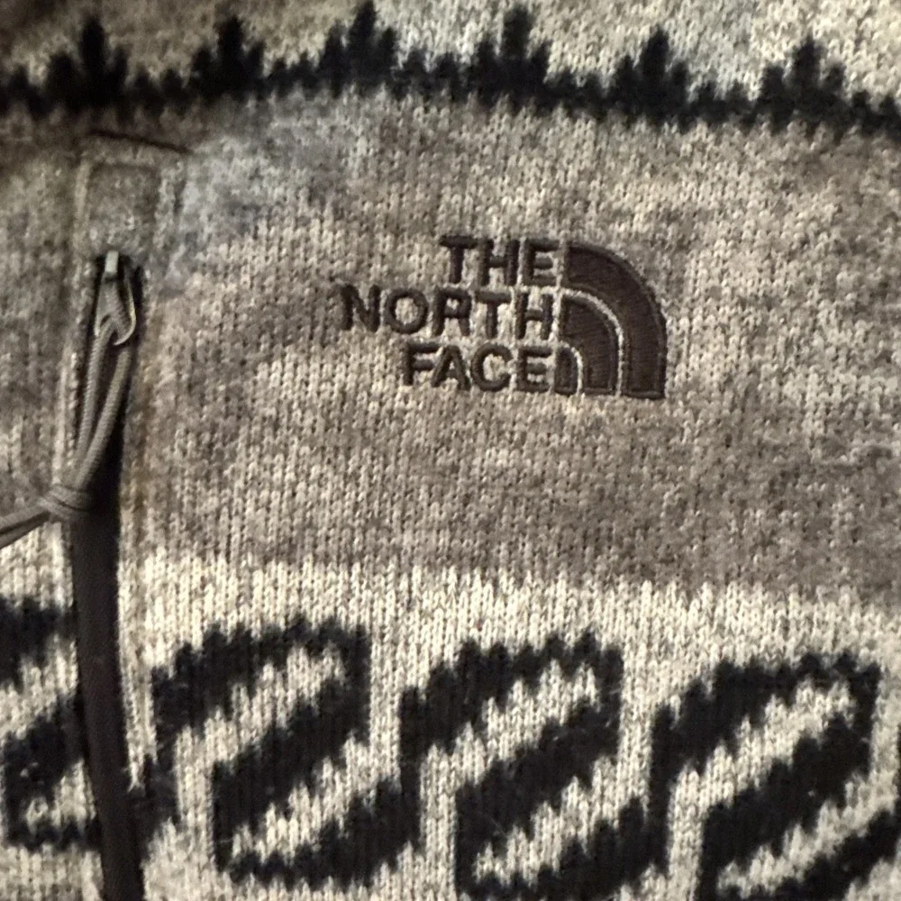 The North Face Fleece 1/4 Zip Jacket Men's Small Gray/Black Aztec‎